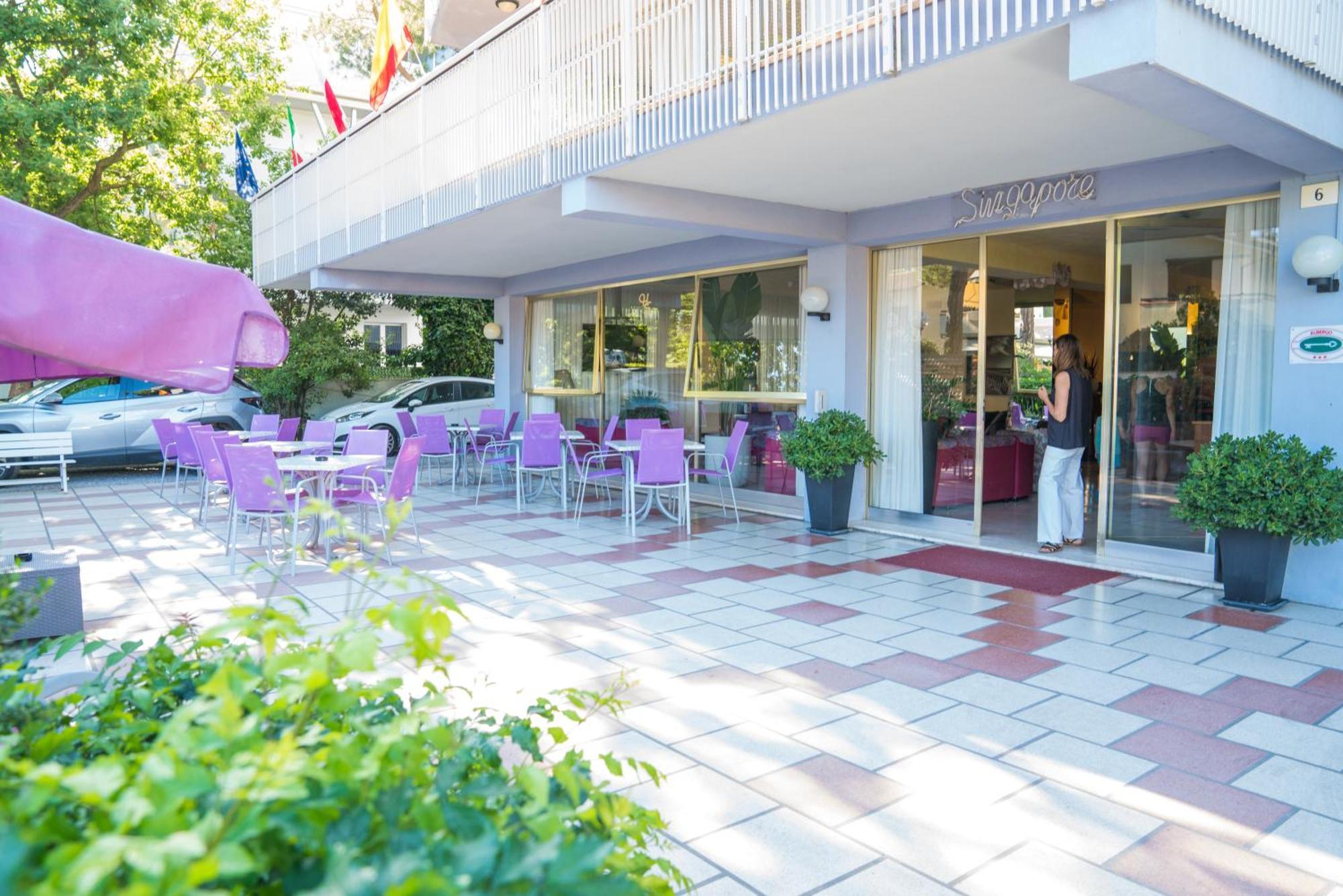 Hotel Singapore Милано Мартима Екстериор снимка
